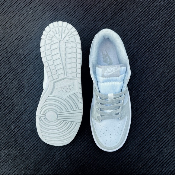 Nike Dunk Low Retro Grey Fog Retro Casual
Sneaker Grey {SIZE 8.5} 🔥😶‍🌫️ - Picture 7 of 12